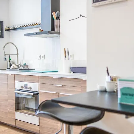 Grand 2 Avec Balcon Parc Longchamp Apartment Marseille